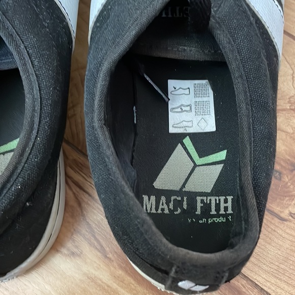 Macbeth Langley Athletic Shoe - Picture 5 of 6